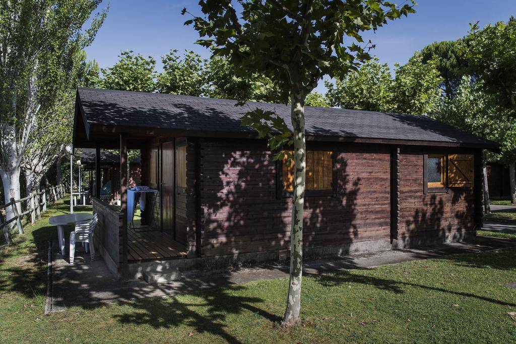 Camping & Bungalows Ligueerre De Cinca ภายนอก รูปภาพ